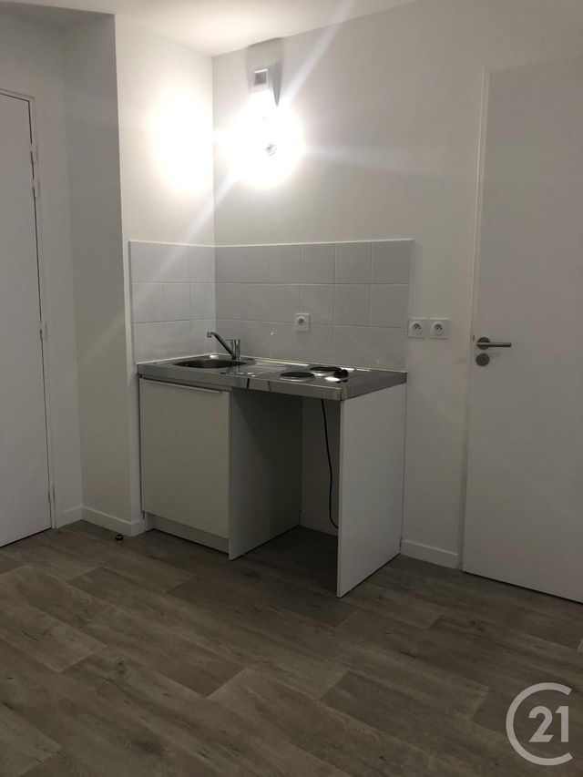 Appartement Studio à louer - 1 pièce - 26.32 m2 - SEVRAN - 93 - ILE-DE-FRANCE - Century 21 Sf Immobilier