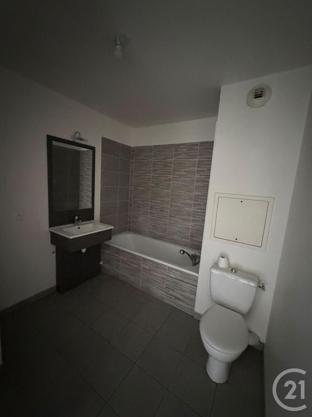 Appartement F1 à louer - 1 pièce - 28.38 m2 - SEVRAN - 93 - ILE-DE-FRANCE - Century 21 Sf Immobilier