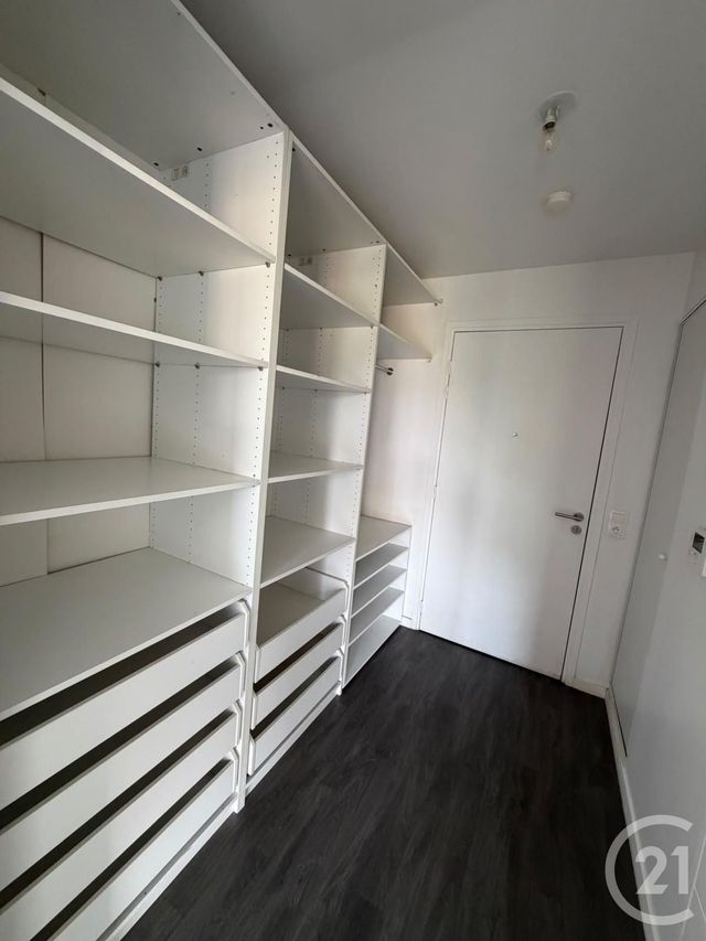 Appartement F1 à louer - 1 pièce - 28.38 m2 - SEVRAN - 93 - ILE-DE-FRANCE - Century 21 Sf Immobilier