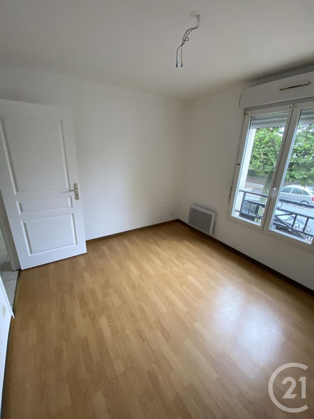 Appartement F2 à louer - 2 pièces - 35.43 m2 - SEVRAN - 93 - ILE-DE-FRANCE - Century 21 Sf Immobilier