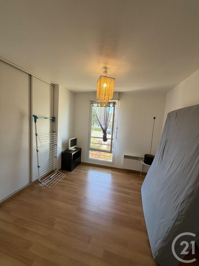 Appartement à louer - 2 pièces - 41.0 m2 - SEVRAN - 93 - ILE-DE-FRANCE - Century 21 Sf Immobilier