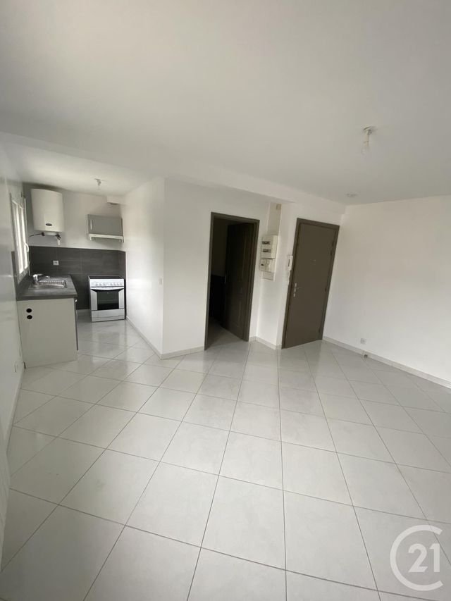 Appartement F1 à louer - 1 pièce - 23.86 m2 - SEVRAN - 93 - ILE-DE-FRANCE - Century 21 Sf Immobilier