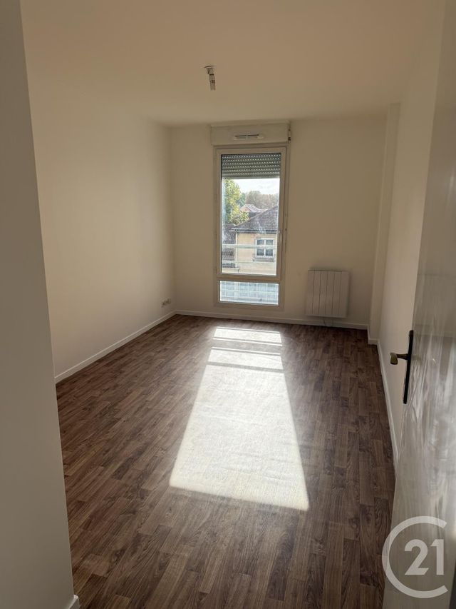 Appartement F3 à louer - 3 pièces - 65.43 m2 - SEVRAN - 93 - ILE-DE-FRANCE - Century 21 Sf Immobilier