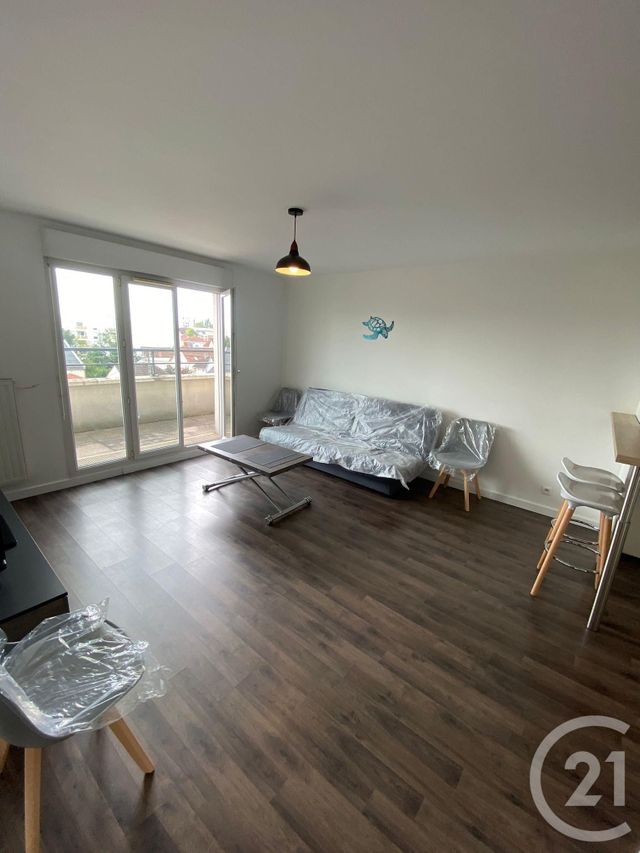 Appartement F2 à louer - 2 pièces - 43.48 m2 - SEVRAN - 93 - ILE-DE-FRANCE - Century 21 Sf Immobilier
